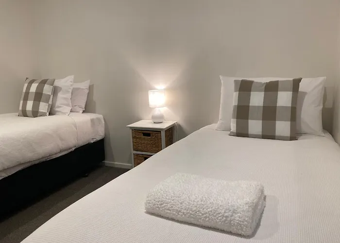 Donovan Guest House